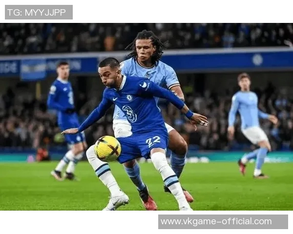 友谊赛精彩回顾：那不勒斯与切尔西1比1平局引发全场热烈反响