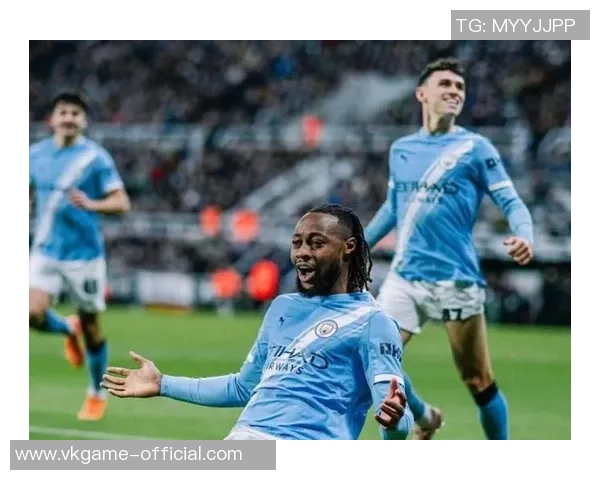 热刺与曼城友谊赛战平关键时刻引发全场热议与战术分析